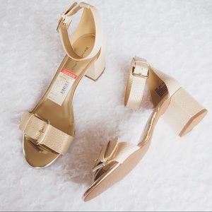 BANDOLINO | “Sages” Metallic Block Heel Sandals